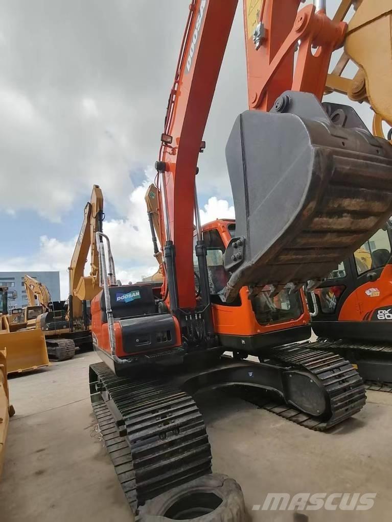 Doosan DX 140 Crawler excavators