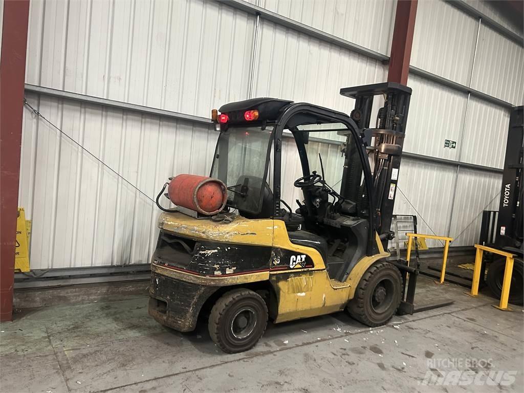 CAT GP35N LPG trucks