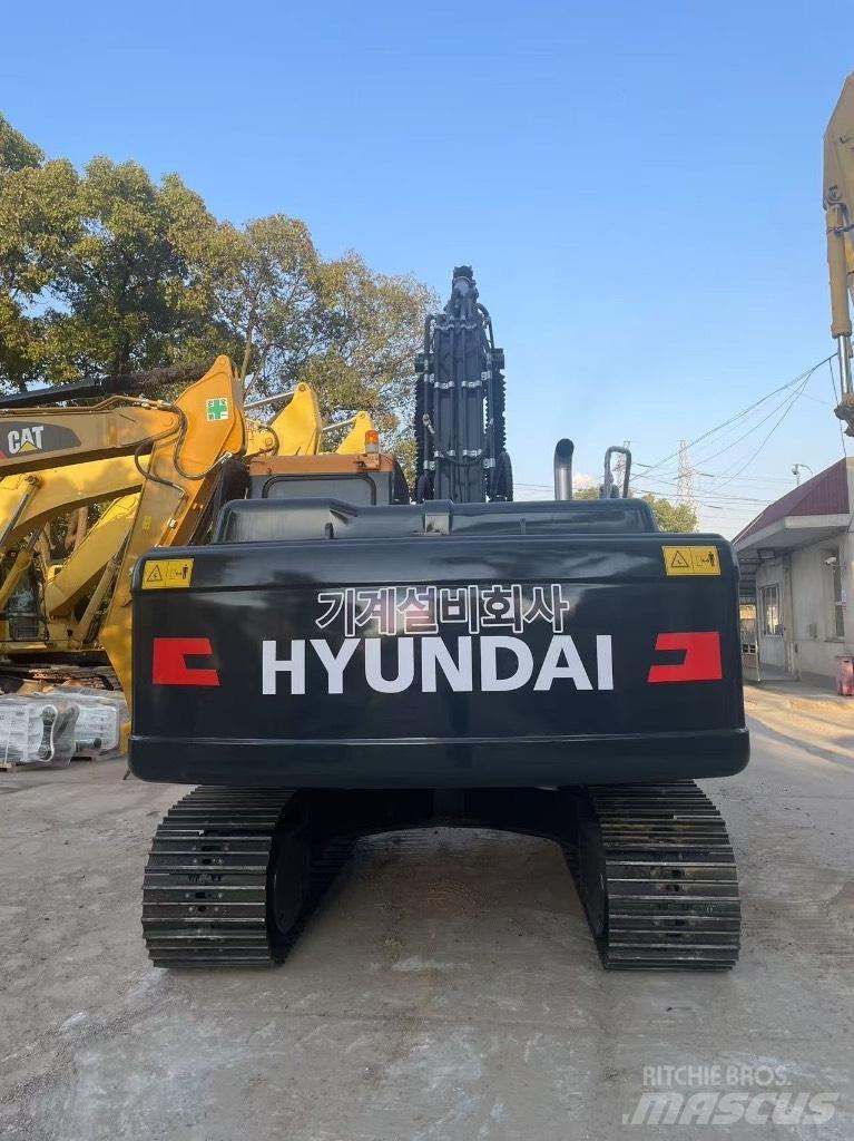 Hyundai 220LC-9S Crawler excavators