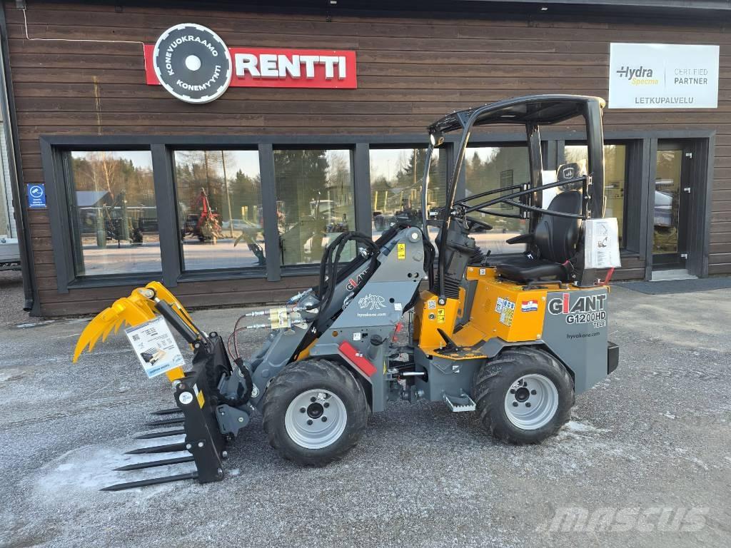 GiANT G 1200HD TELE Multi purpose loaders