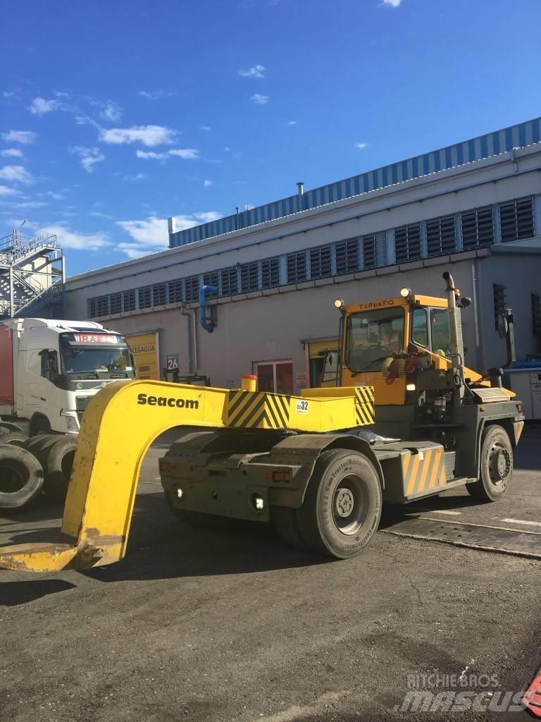 Terberg RT222 Terminal tractors
