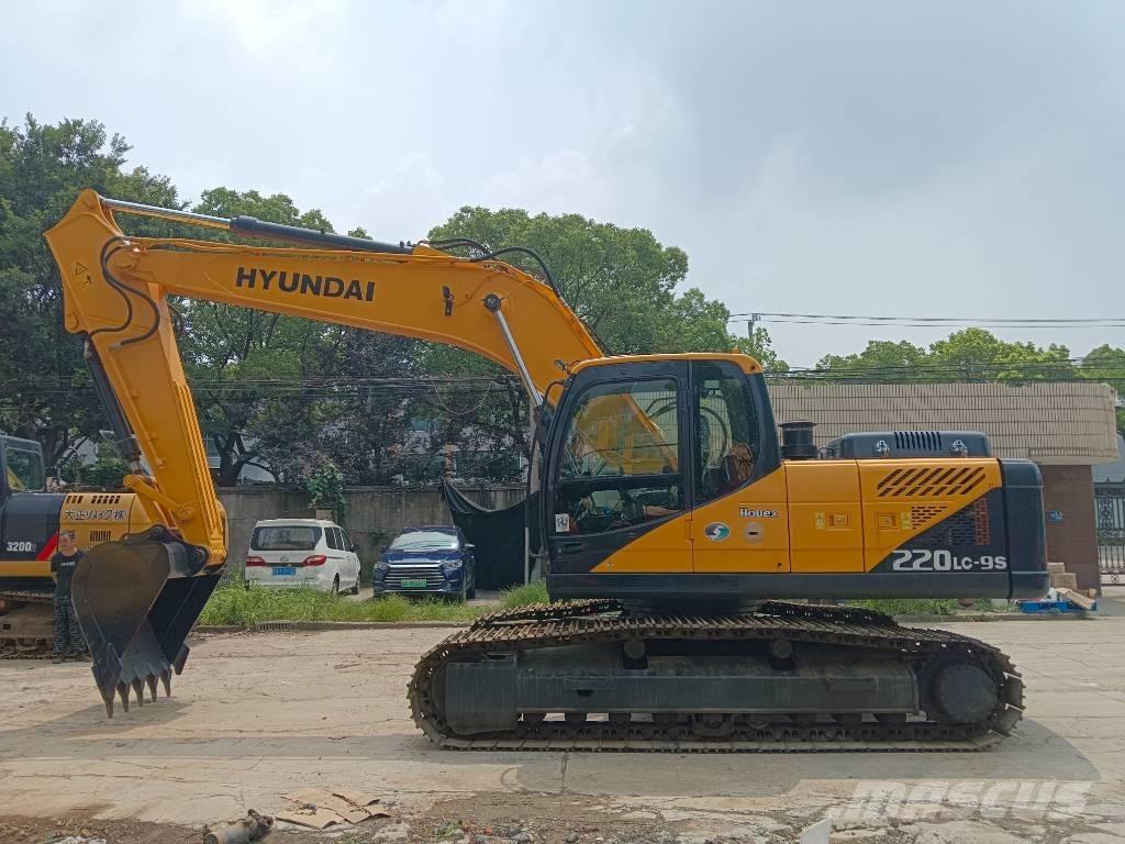 Hyundai 220LC-9S Crawler excavators