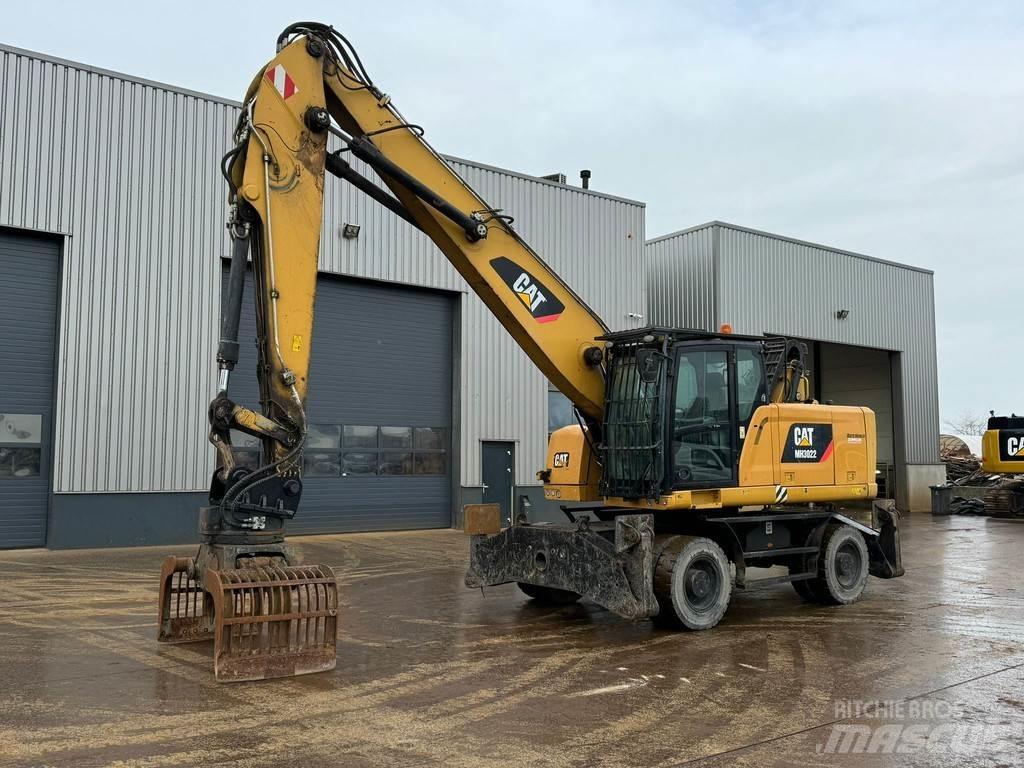 CAT MH3022 Special excavators