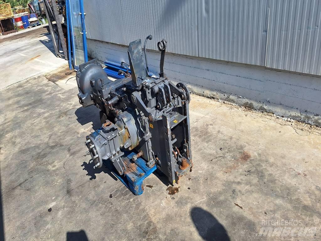 Massey Ferguson 3709 Transmission