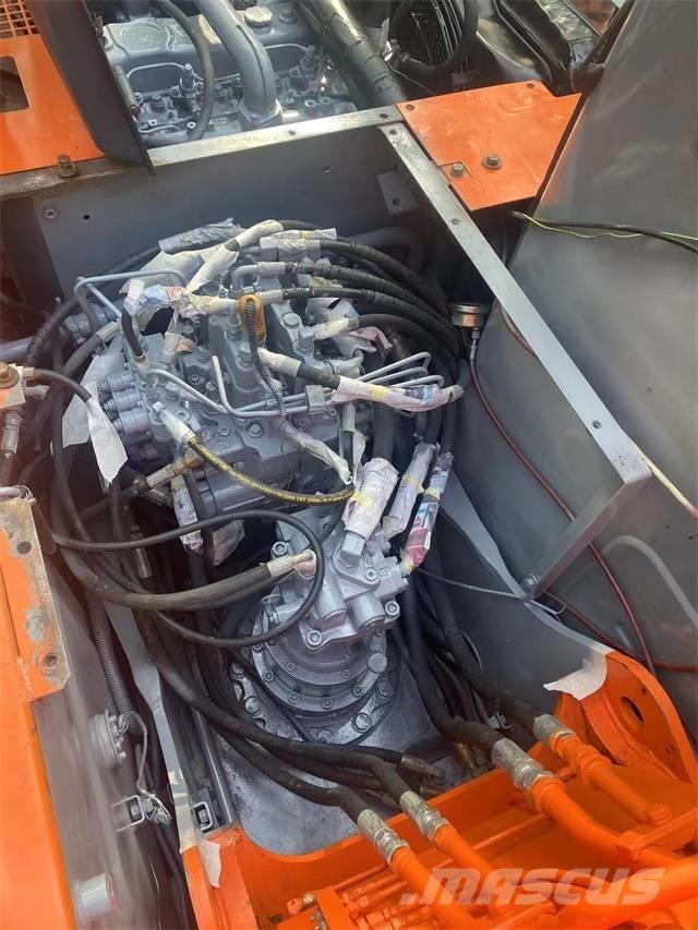 Hitachi EX120 Crawler excavators