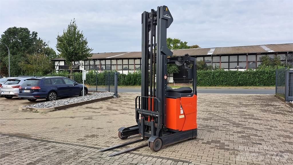 Linde R14 Reach trucks