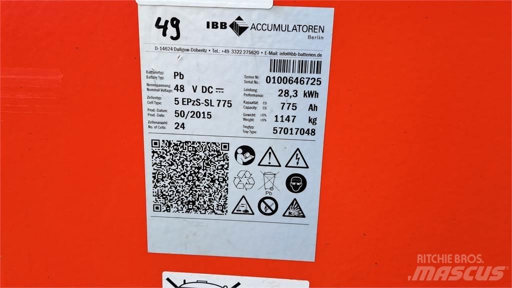 Linde R14 Reach trucks