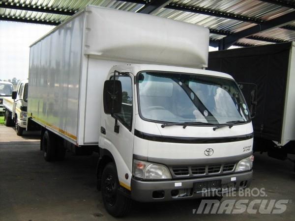 Toyota Dyna 8145 Box body trucks