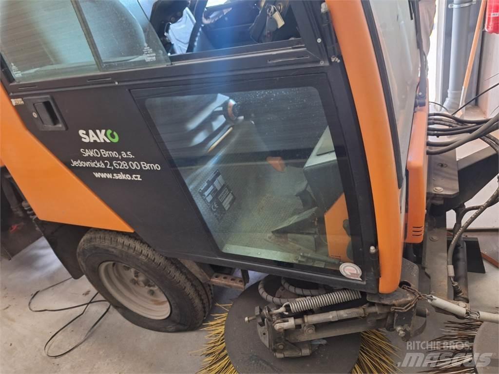 Bucher CC 2000 E2 Construction - Others