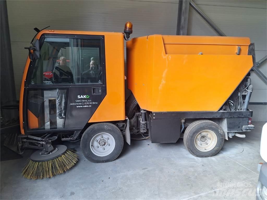 Bucher CC 2000 E2 Construction - Others