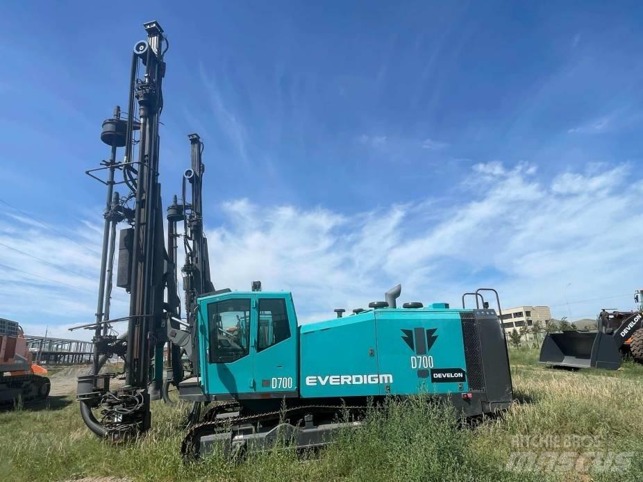 Everdigm D700 Surface drill rigs
