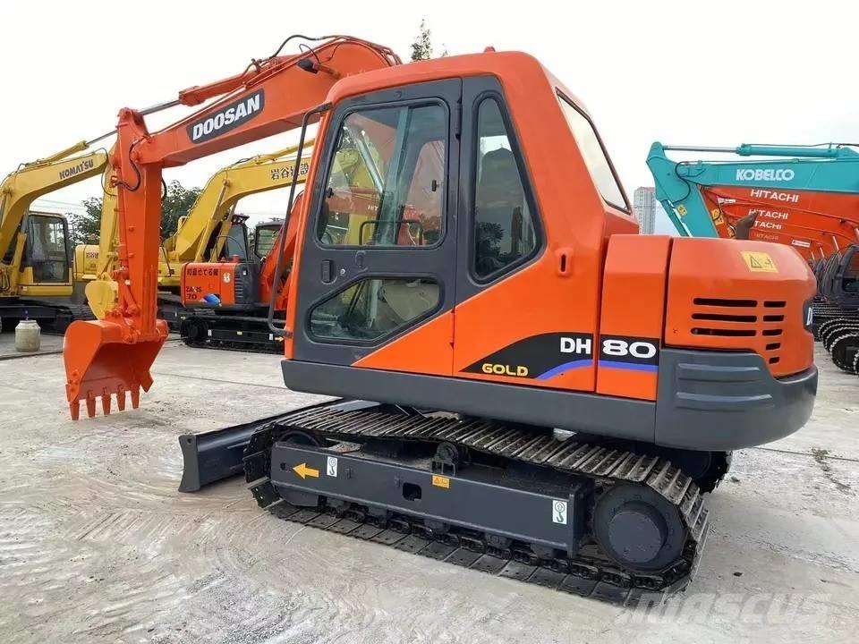 Doosan DH80 Midi excavators  7t - 12t