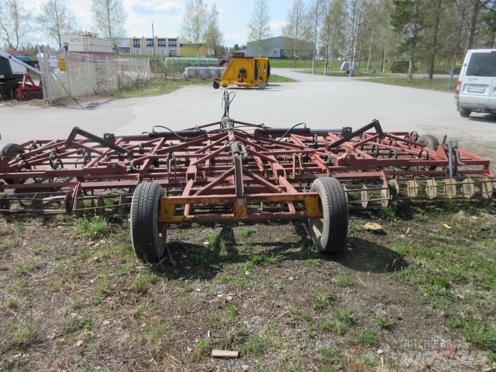  oma valmiste 6,3 m Harrows