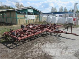  oma valmiste 6,3 m Harrows