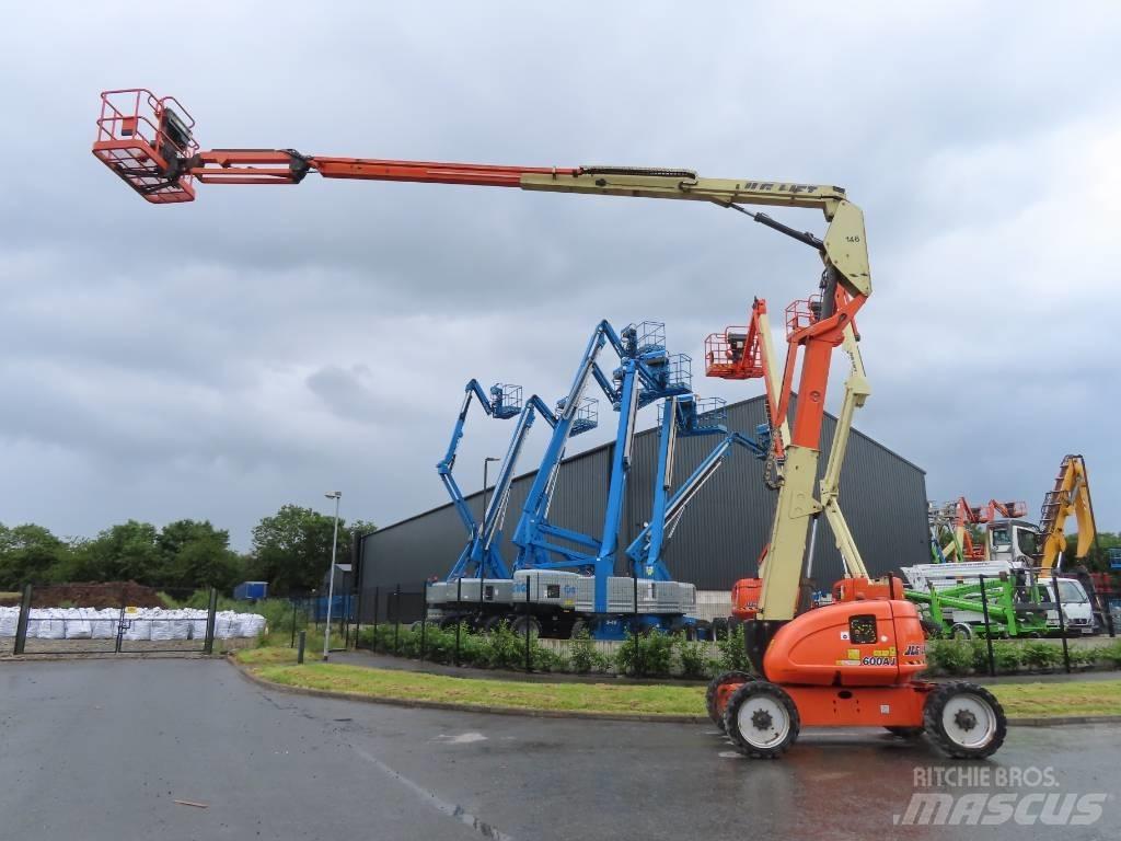 JLG 600 AJ Articulated boom lifts
