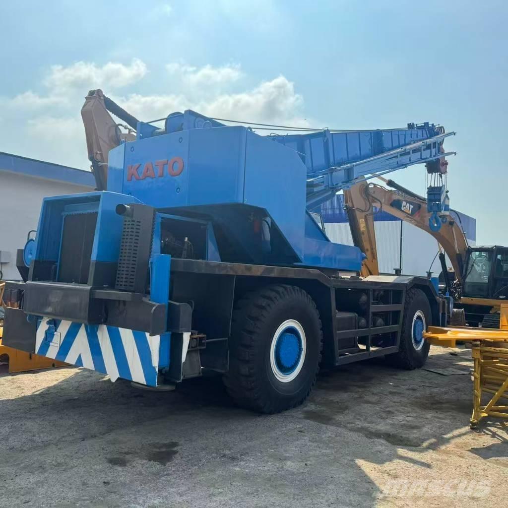 Kato SS 500 Rough terrain cranes