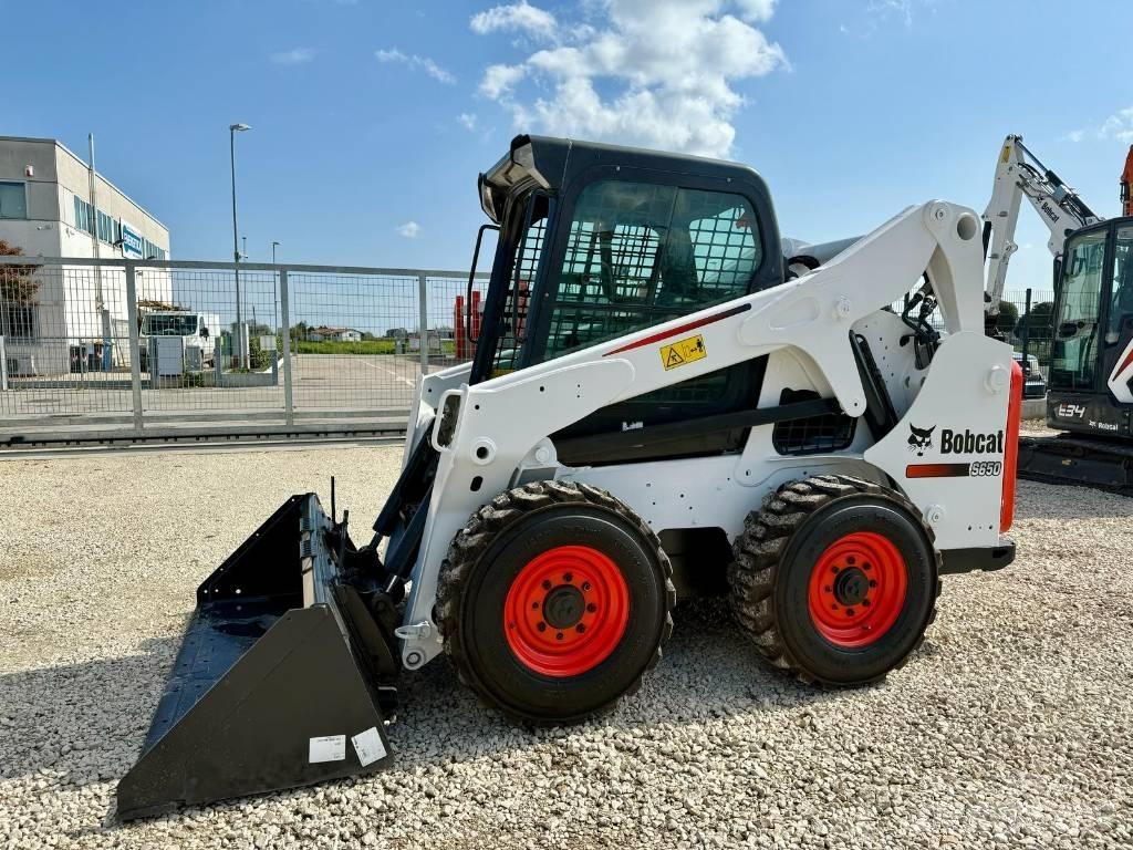 Bobcat S 650 Skid steer loaders