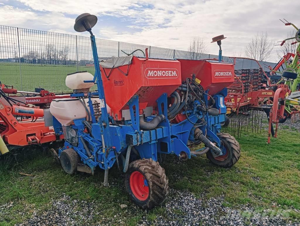 Monosem NG PLUS 4 Precision sowing machines