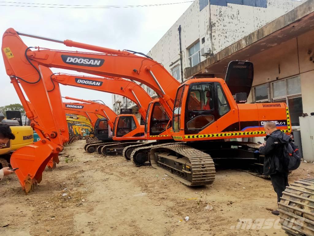 Doosan DH225LC-7 Crawler excavators