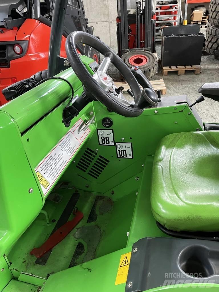 Avant 423 Mini loaders