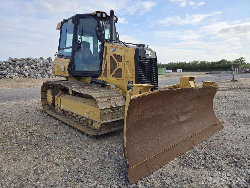 CAT D 3 LGP Crawler dozers