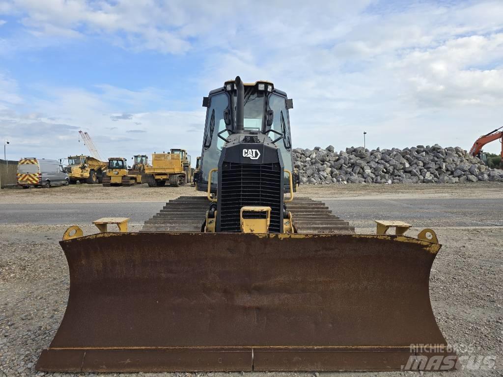 CAT D 3 LGP Crawler dozers