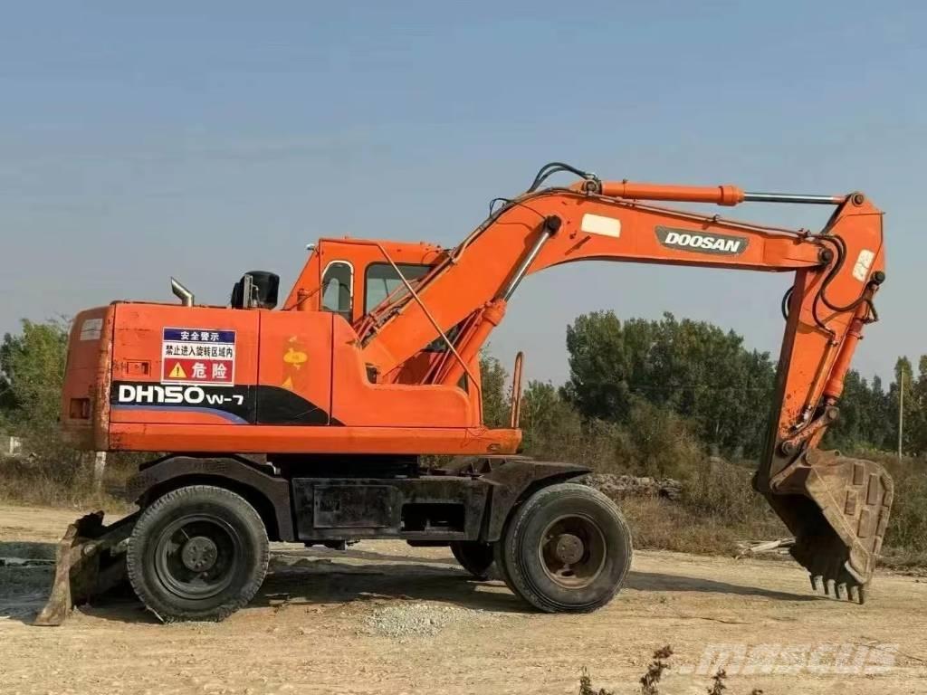 Doosan DH150W Wheeled excavators