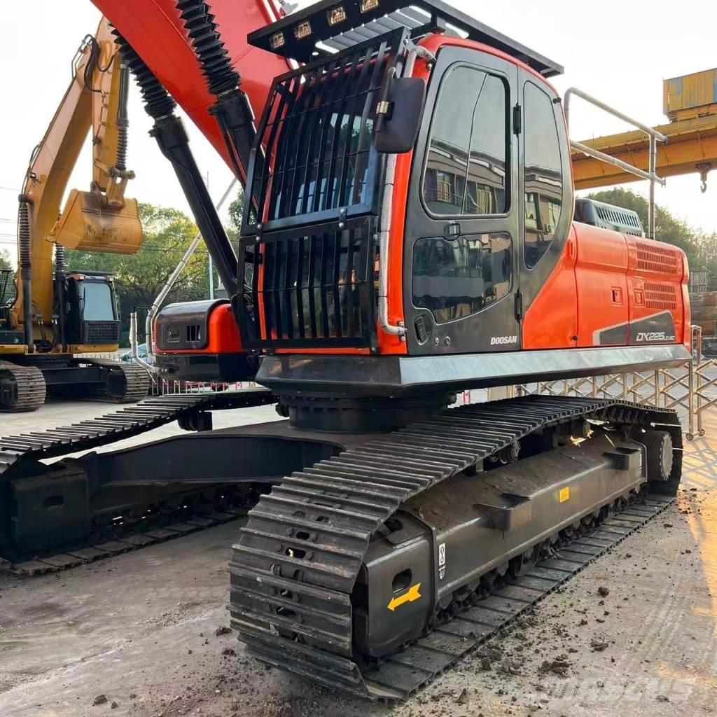 Doosan DX225LC-9C Crawler excavators