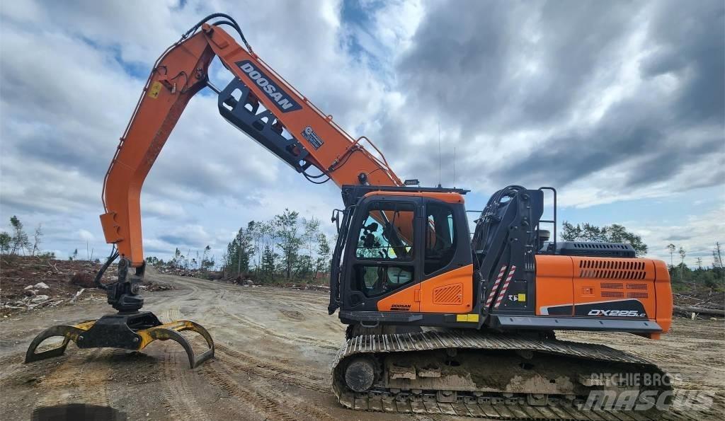 Doosan DX 225 LC-5 Crawler excavators
