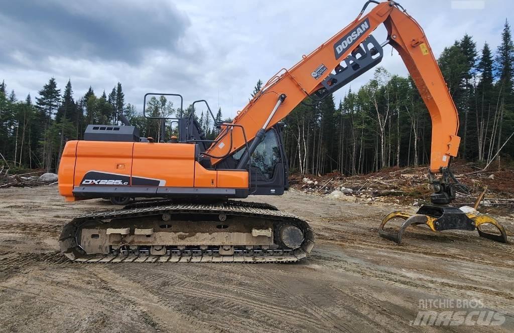 Doosan DX 225 LC-5 Crawler excavators