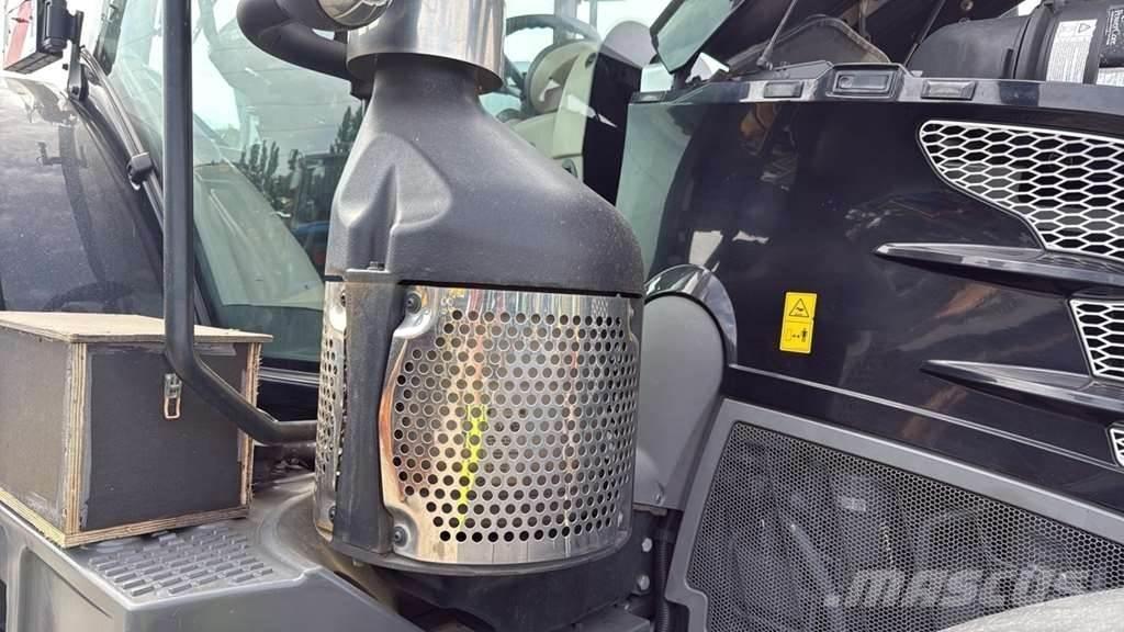 Fendt 828 Vario 0 Tractors