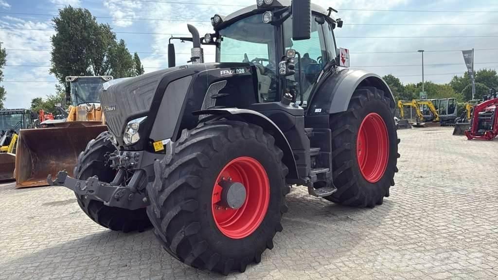 Fendt 828 Vario 0 Tractors