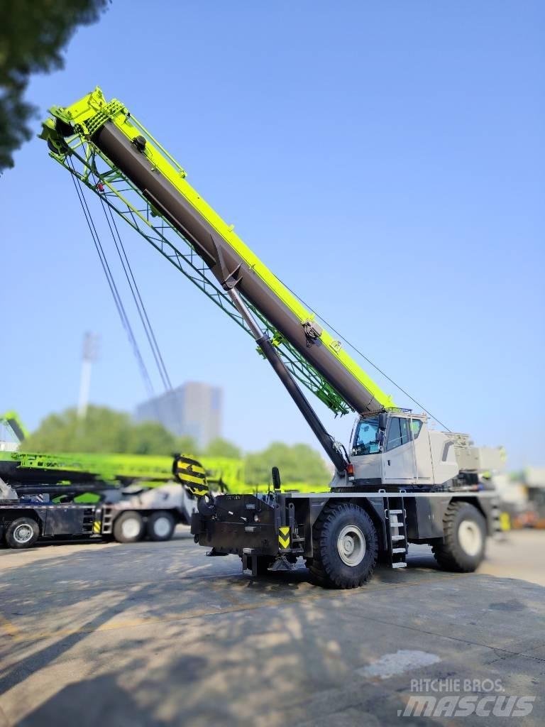 Zoomlion ZRT 600 All terrain cranes