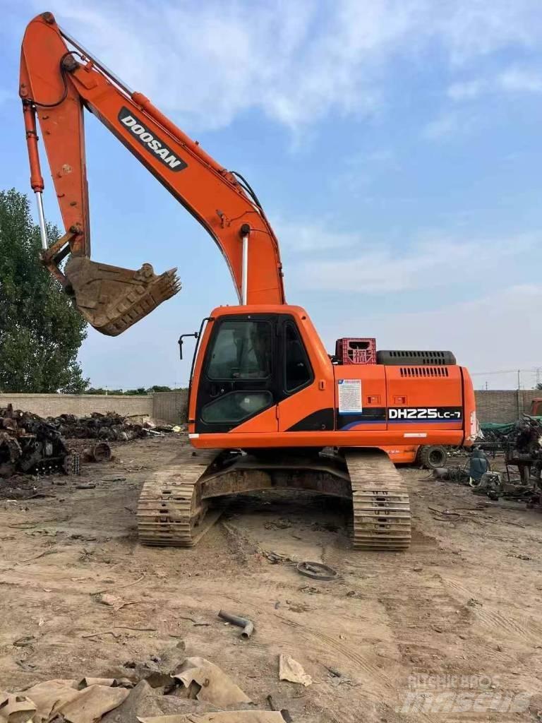 Doosan DH 225 LC-7 Crawler excavators