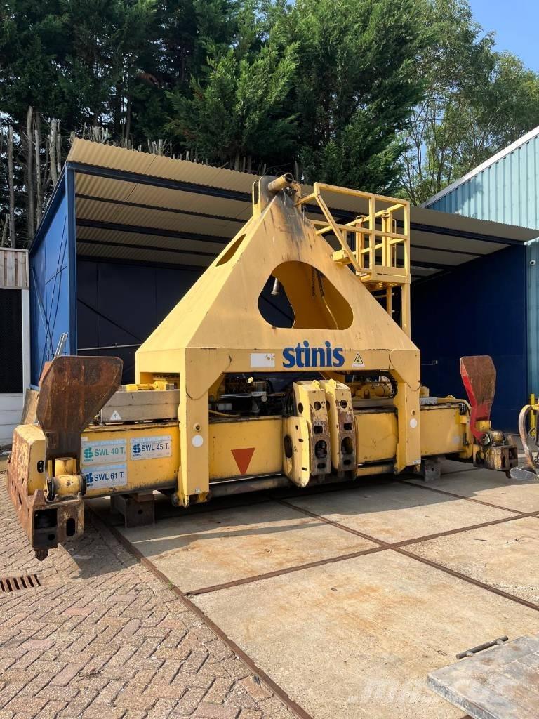 Stinis Twinlift Harbour cranes