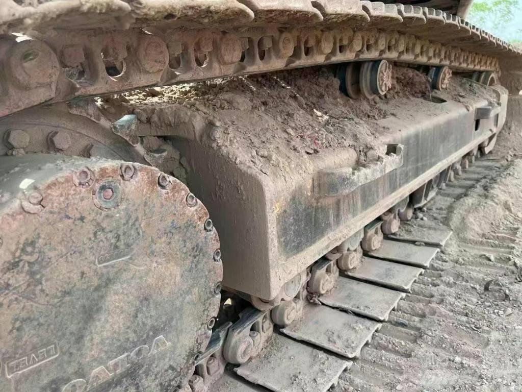 Volvo EC 210 Crawler excavators
