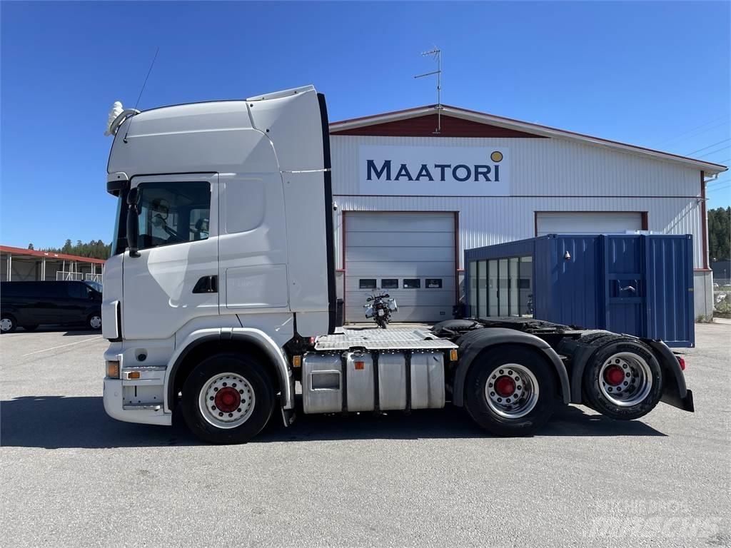 Scania R560 6x2 Tractor Units