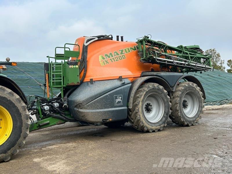 Amazone UX 11200 Trailed sprayers