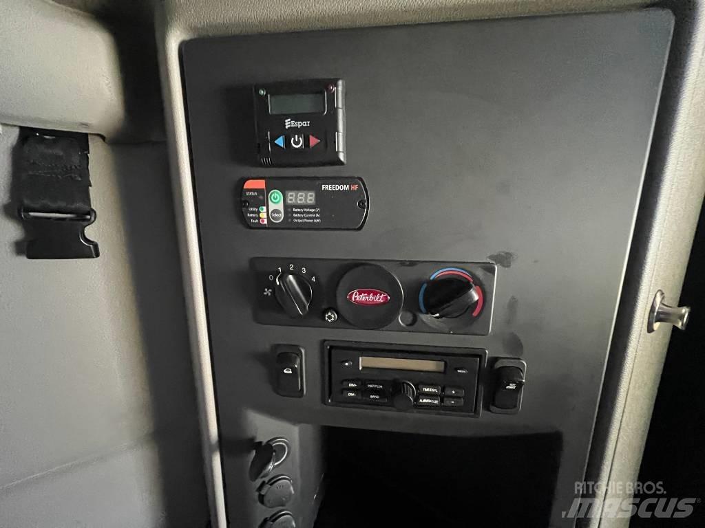 Peterbilt 579 Tractor Units
