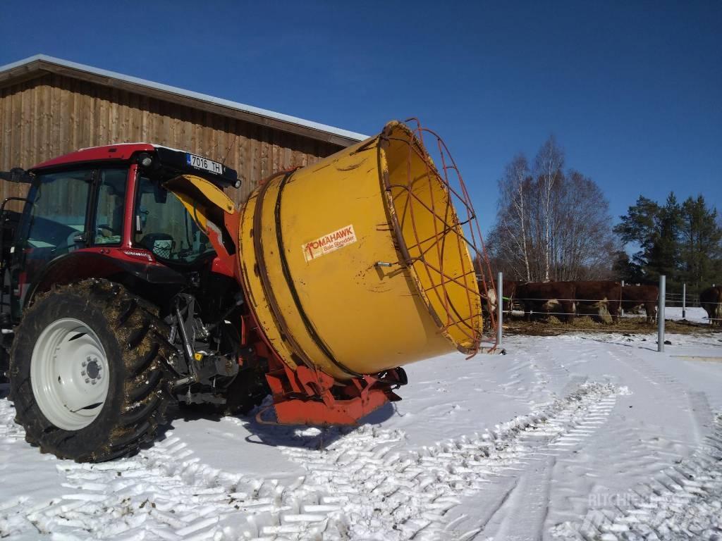 Tomahawk 5050 Bale shredders, cutters and unrollers