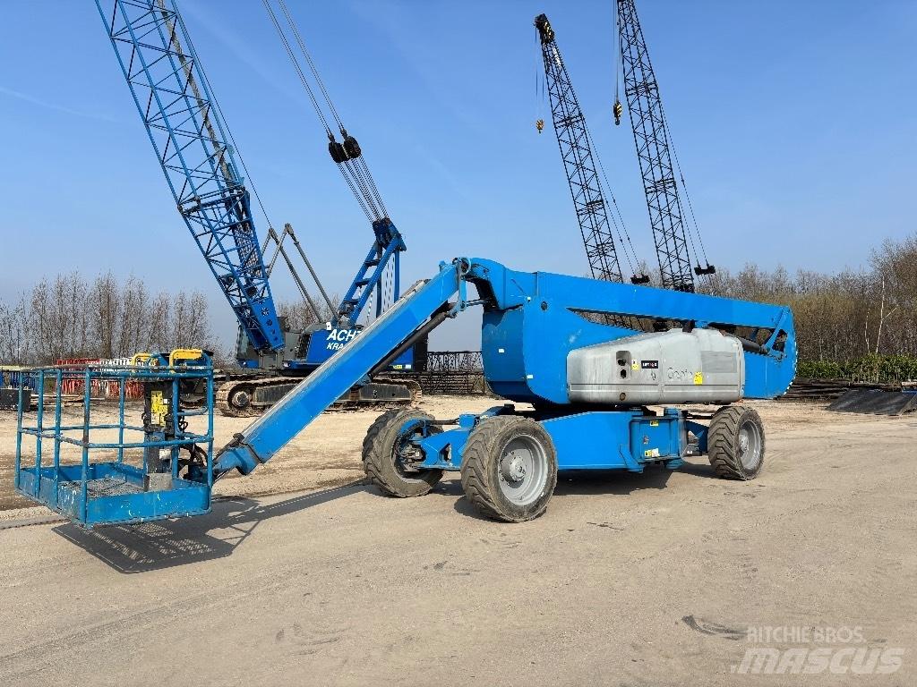 Genie Z 135/70 Articulated boom lifts