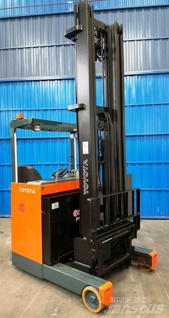 Toyota 6 FBRE 14 Reach trucks
