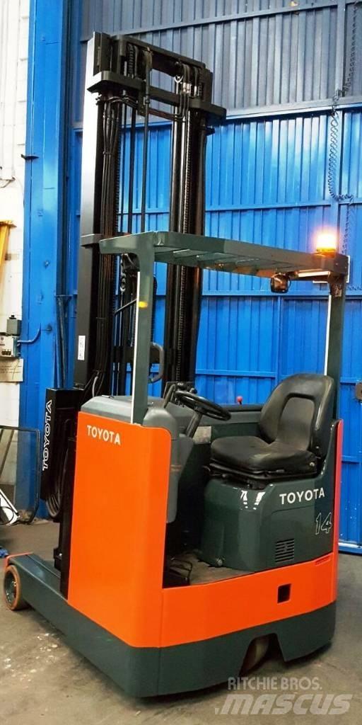 Toyota 6 FBRE 14 Reach trucks