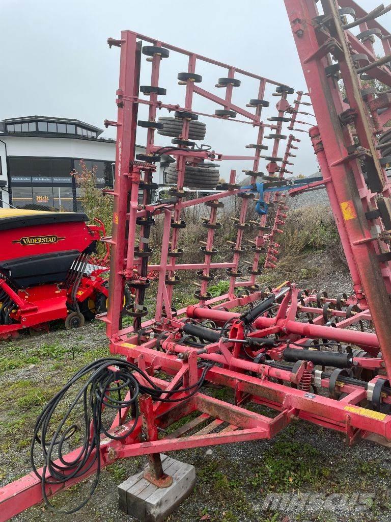 Väderstad NZE Harrows