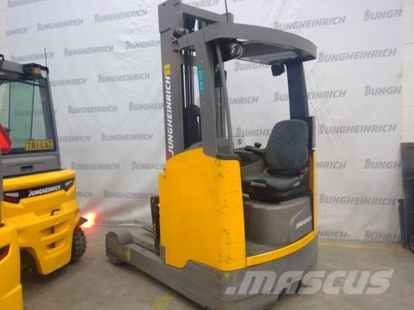 Jungheinrich ETV 325 Reach trucks