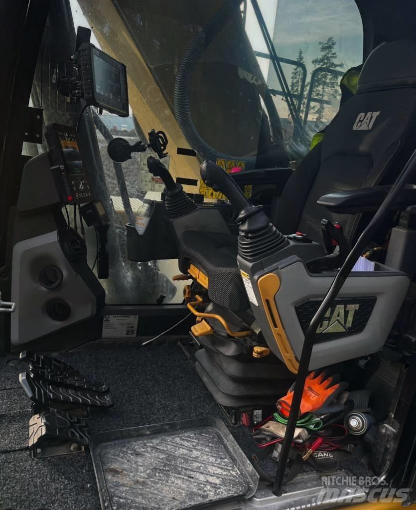 CAT 340 Crawler excavators