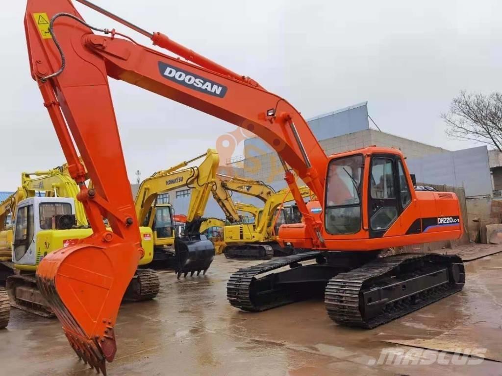 Doosan DX 225 LCA Crawler excavators