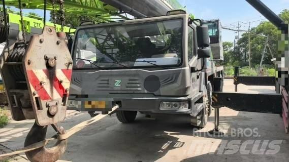 Zoomlion ZTC 500 H5 All terrain cranes