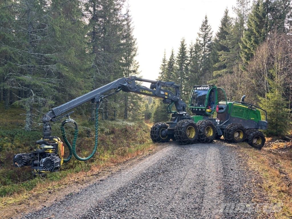 John Deere 1270G 8WD Harvesters