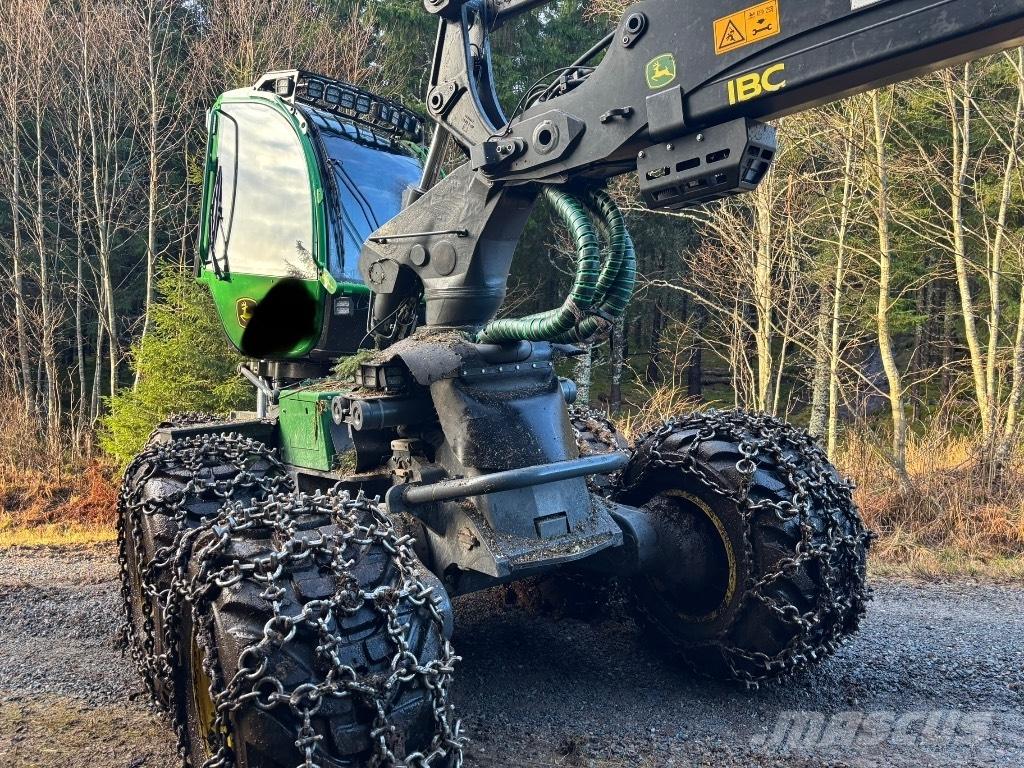 John Deere 1270G 8WD Harvesters